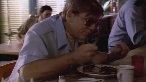 人肉饭店在线观看,在线观看背后的惊悚真相  第1张